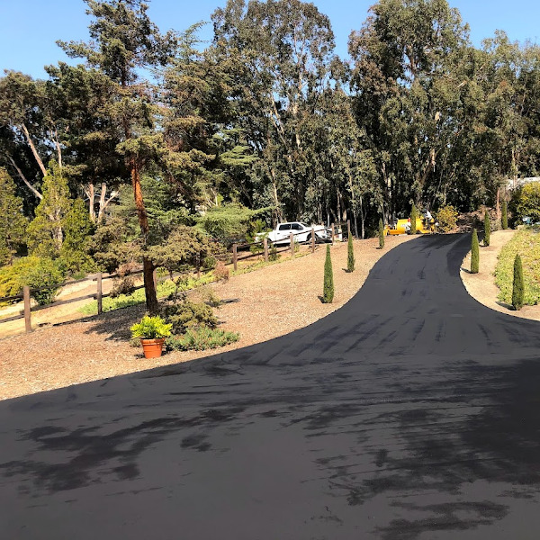 Fresh sealcoating applied to a driveway in CA