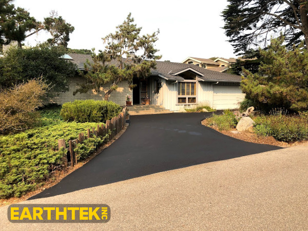 New driveway sealcoating in Palo Alto